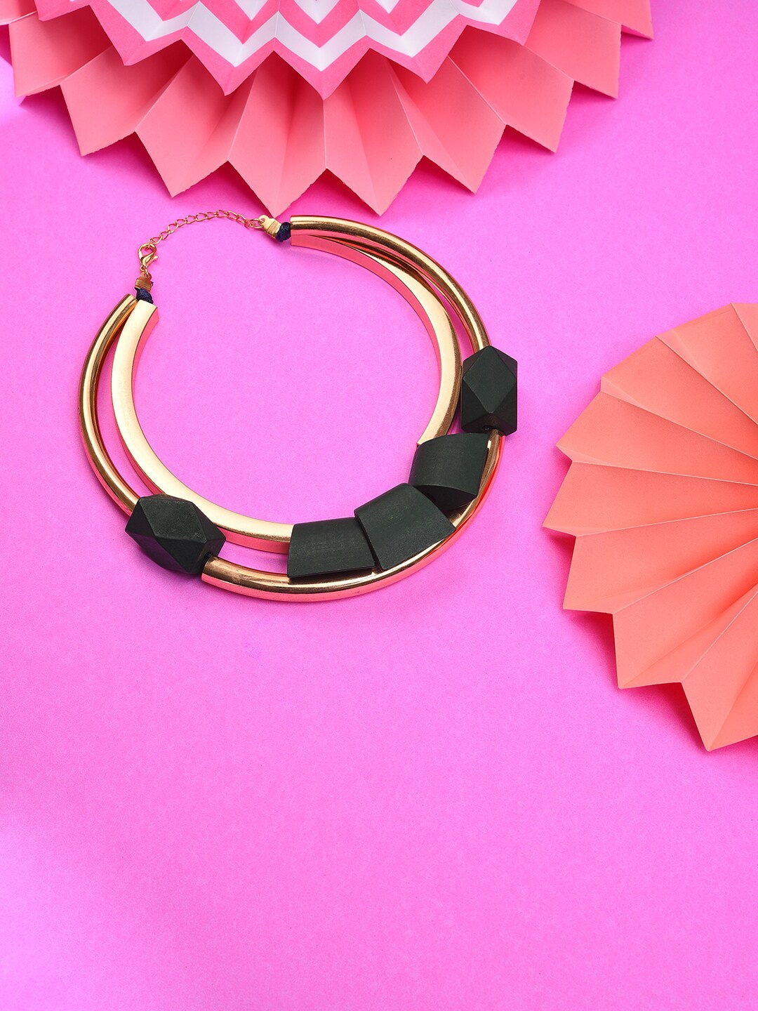 

SOHI Gold-Toned & Green Gold-Plated Necklace