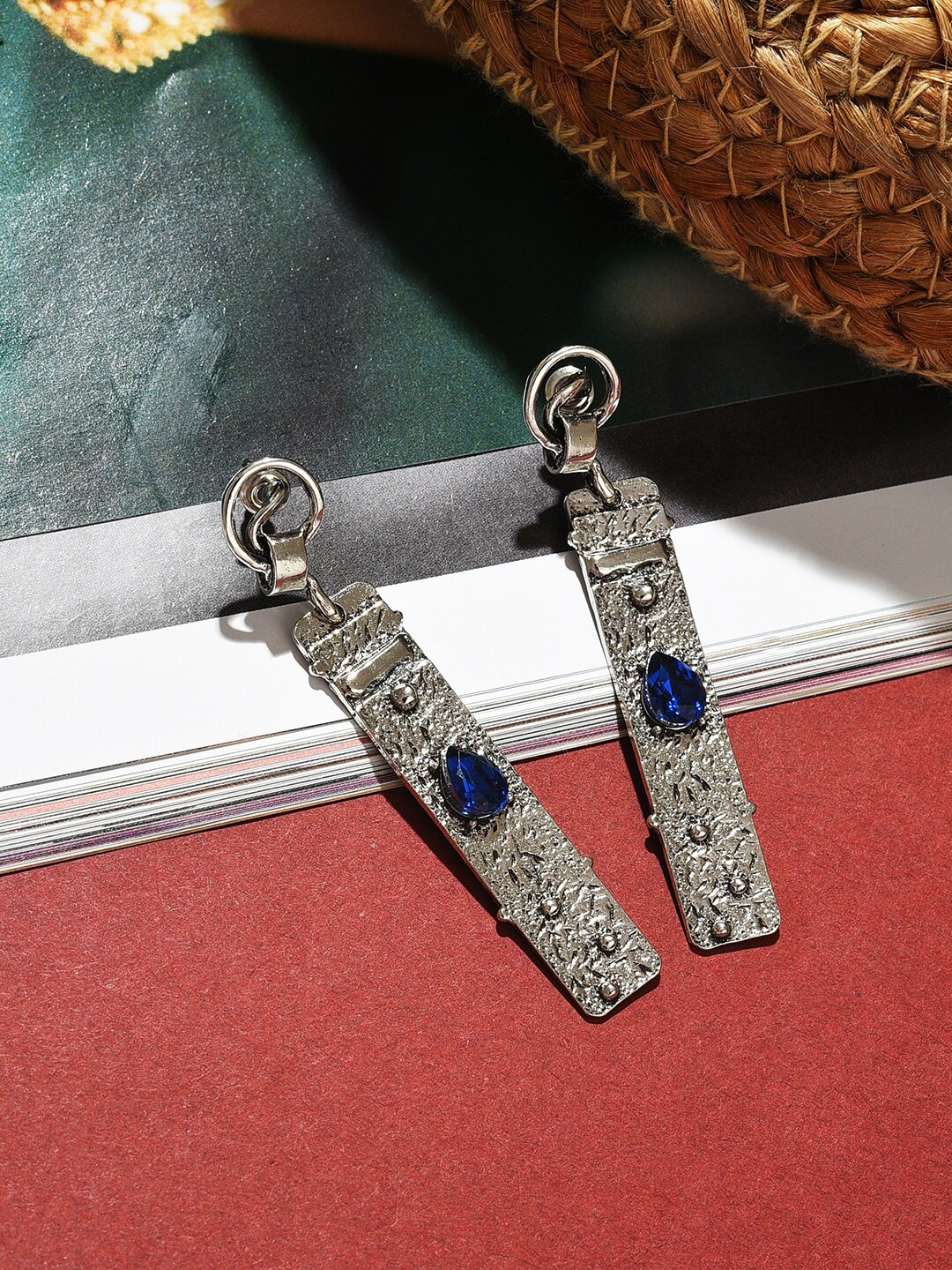

SOHI Blue Contemporary Studs Earrings