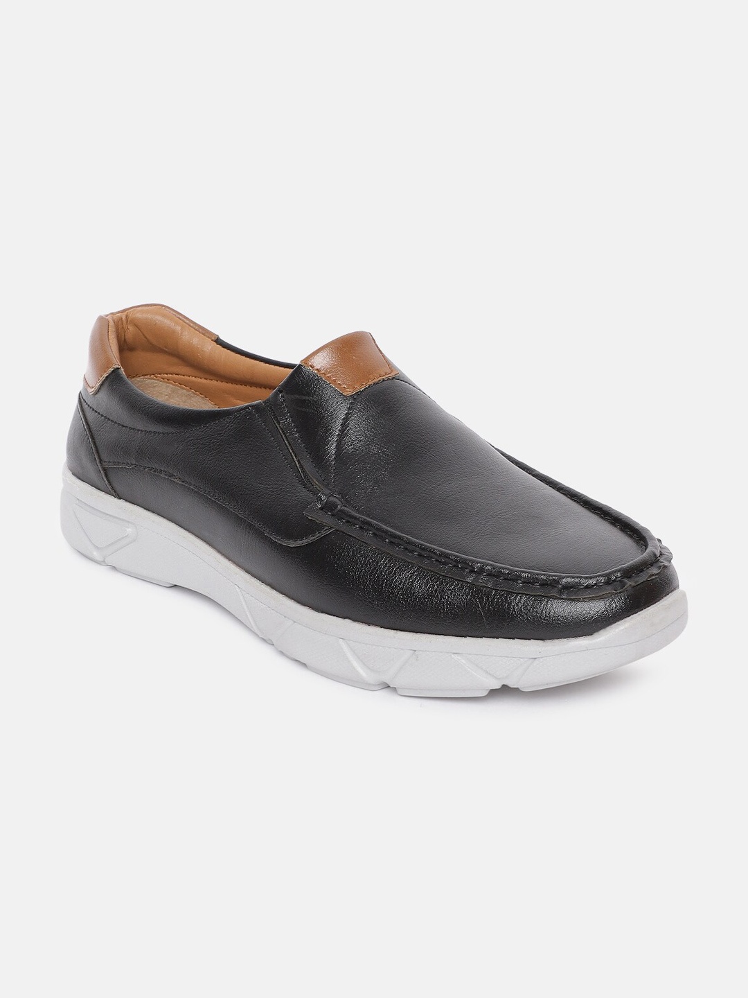 

Paragon Men Black Slip-On Sneakers