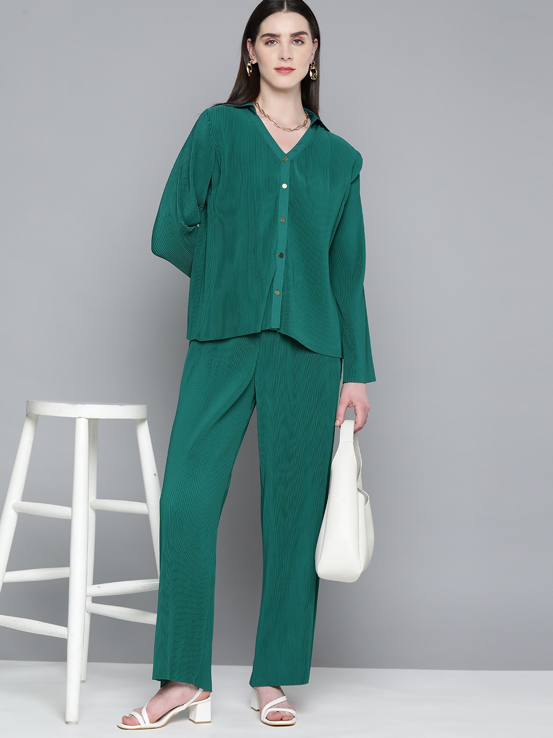 

Chemistry Solid Accordion Pleated Co-Ords, Green