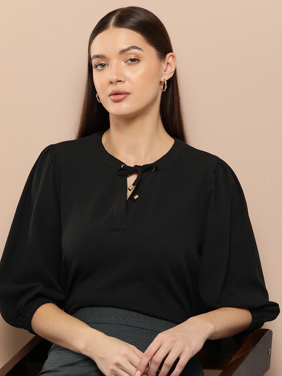 

Chemistry Tie-Up Neck Puff Sleeves Top, Black