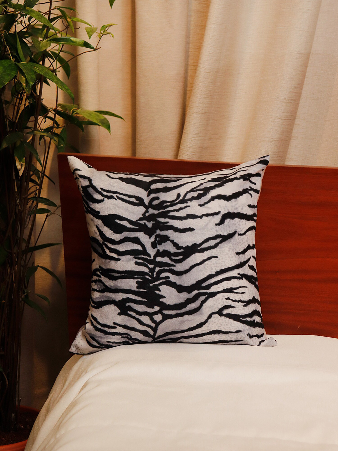 

ZEBA Beige & Black Striped Square Cushion Covers