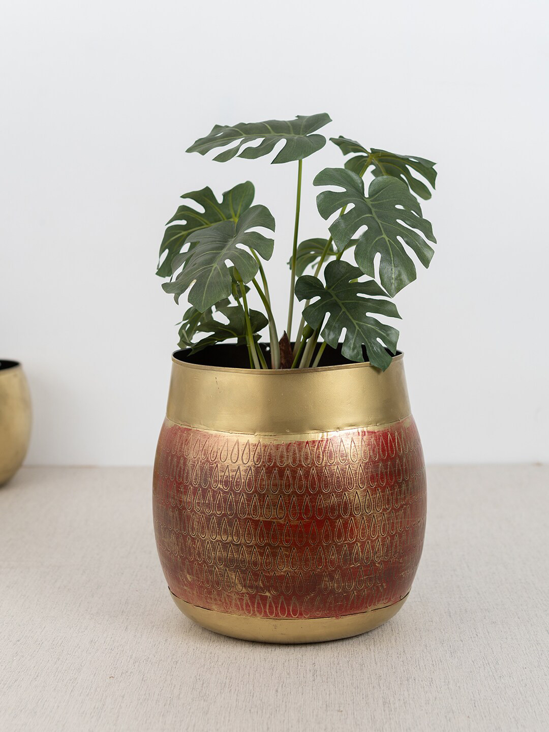 

HomeTown Multi-Colored Bowl Planter Planters