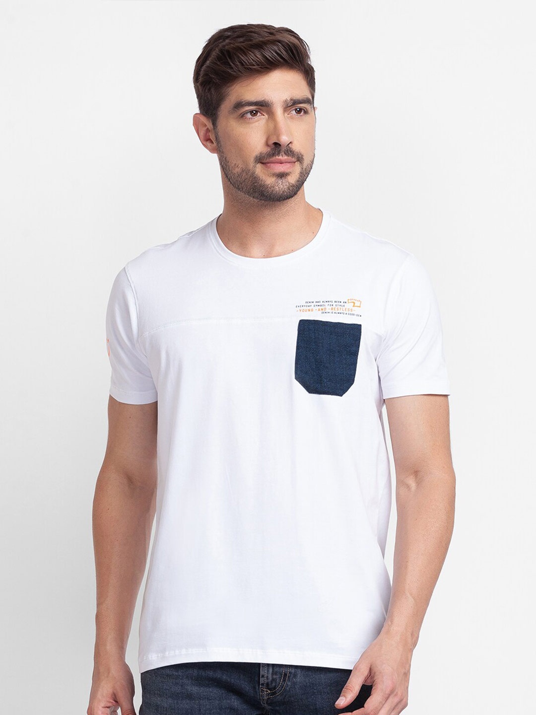 

SPYKAR Men White & magnolia Slim Fit T-shirt