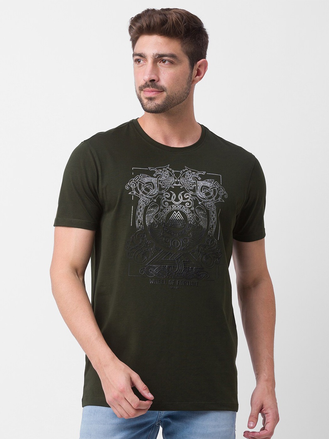 

SPYKAR Men Green & dark jungle green Typography Printed Raw Edge Slim Fit T-shirt