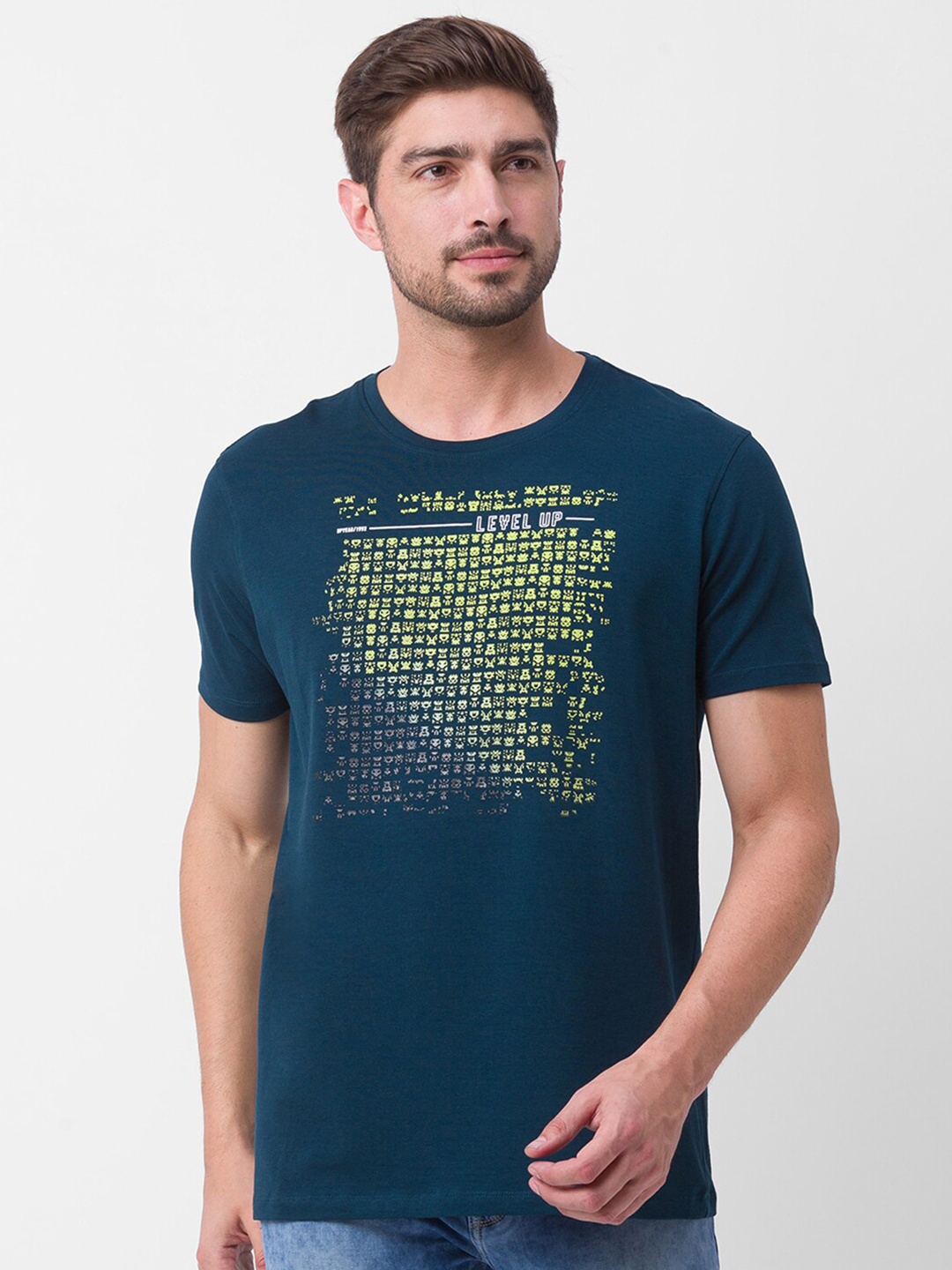 

SPYKAR Men Blue & prussian blue Typography Printed Slim Fit T-shirt