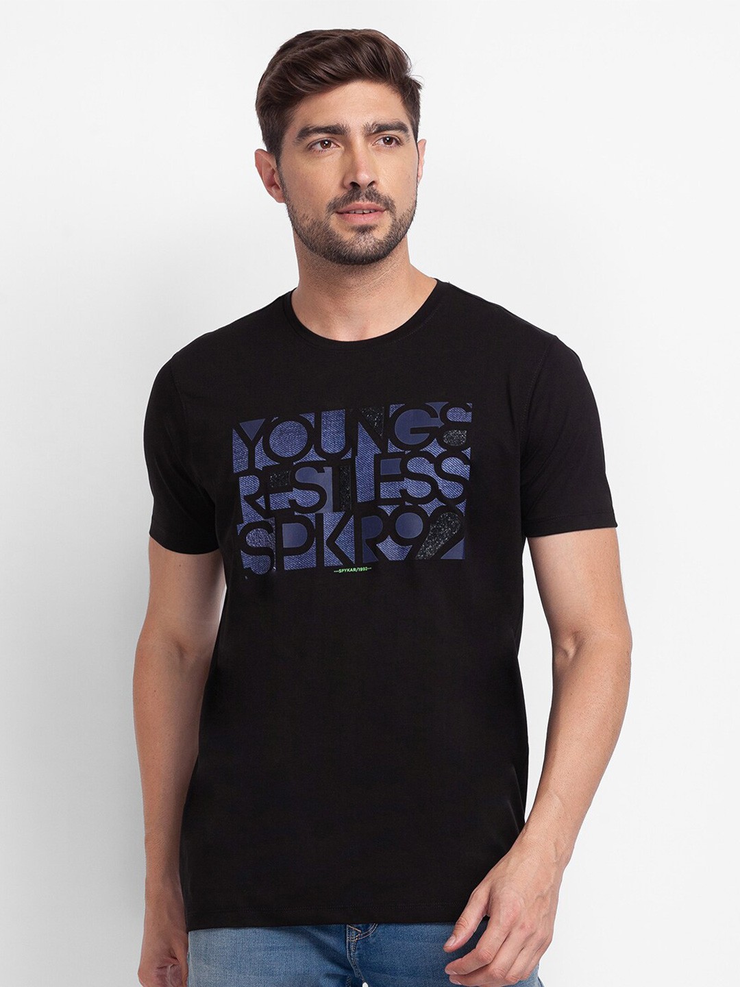 

SPYKAR Men Black Typography Printed Slim Fit T-shirt