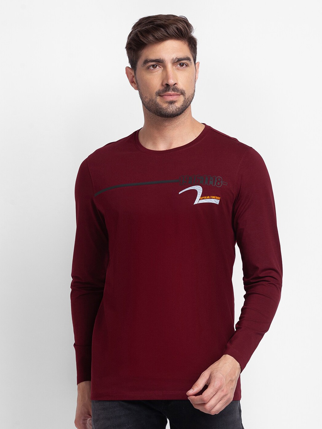

SPYKAR Men Red Typography Slim Fit T-shirt