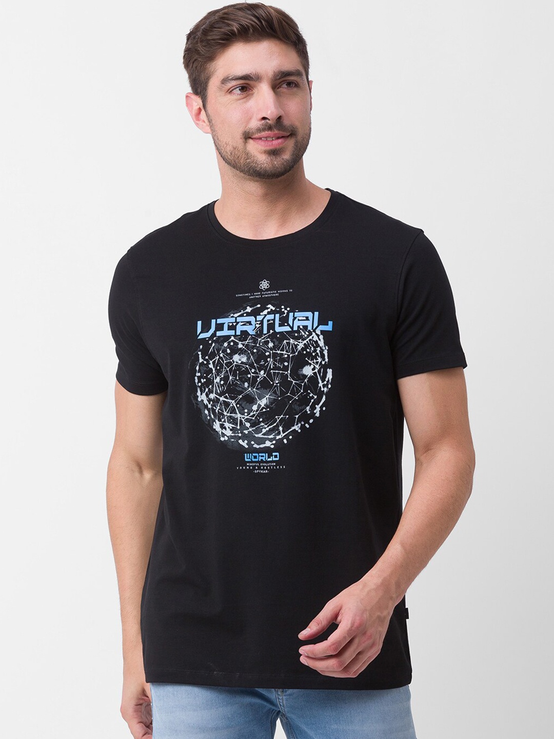 

SPYKAR Men Black Typography Printed Slim Fit T-shirt