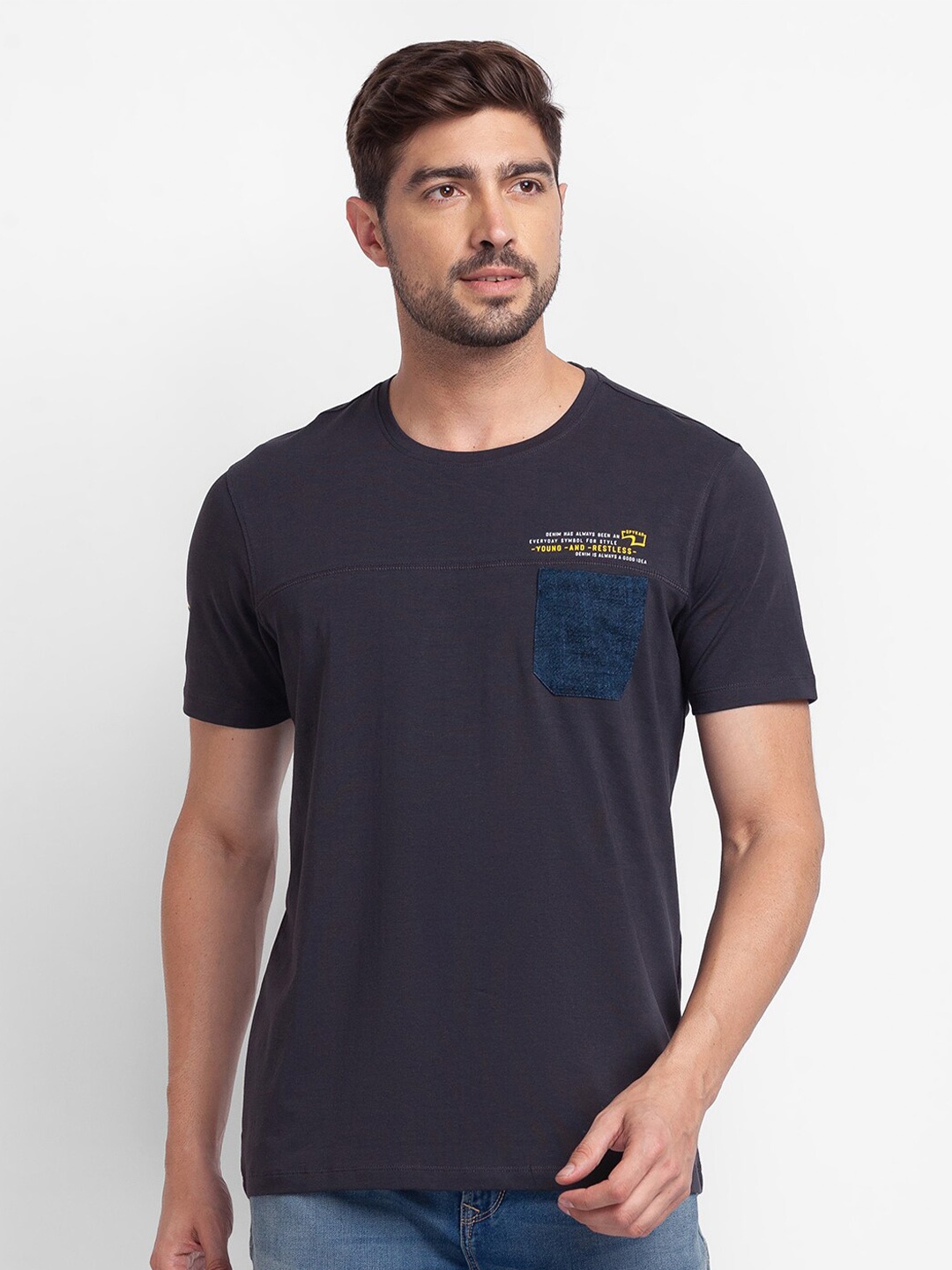 

SPYKAR Men Grey & peacoat Slim Fit T-shirt