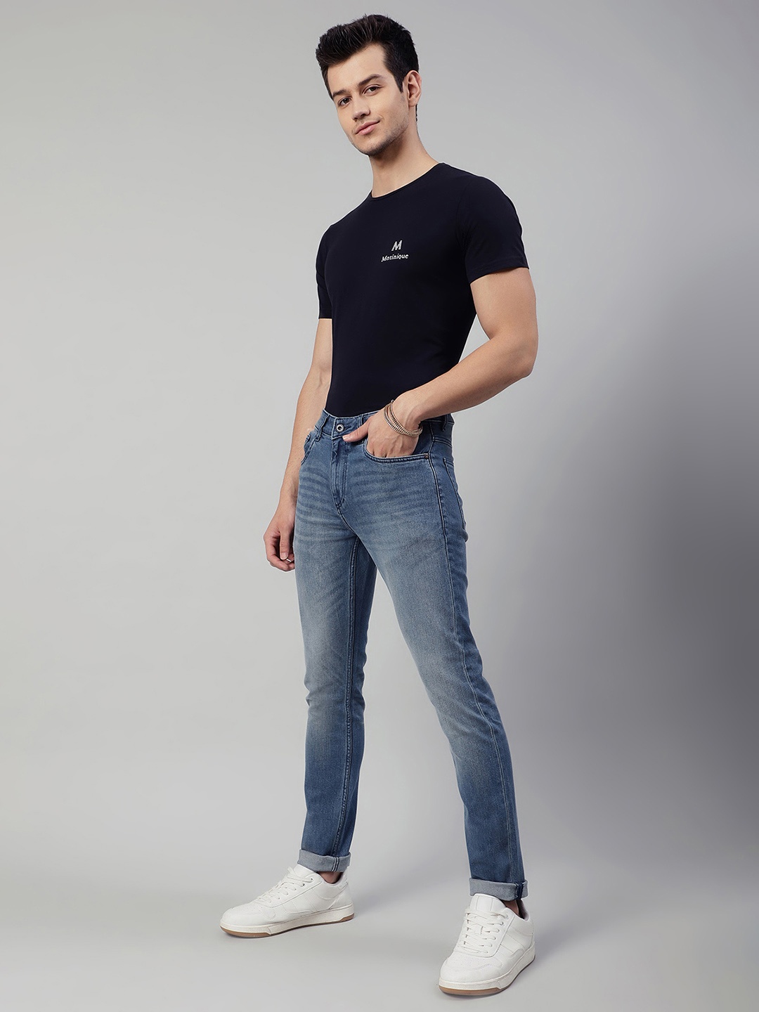 

LINDBERGH Men Blue Slim Fit Low Distress Heavy Fade Jeans