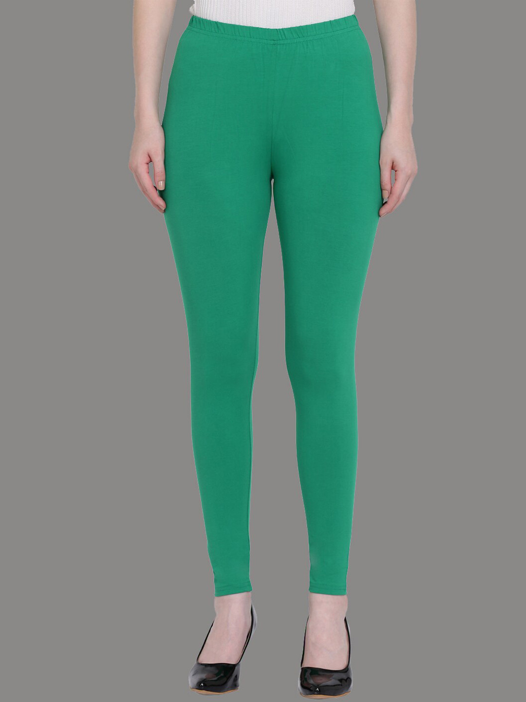 

SPIFFY Women Green Solid Ankle Length Leggings