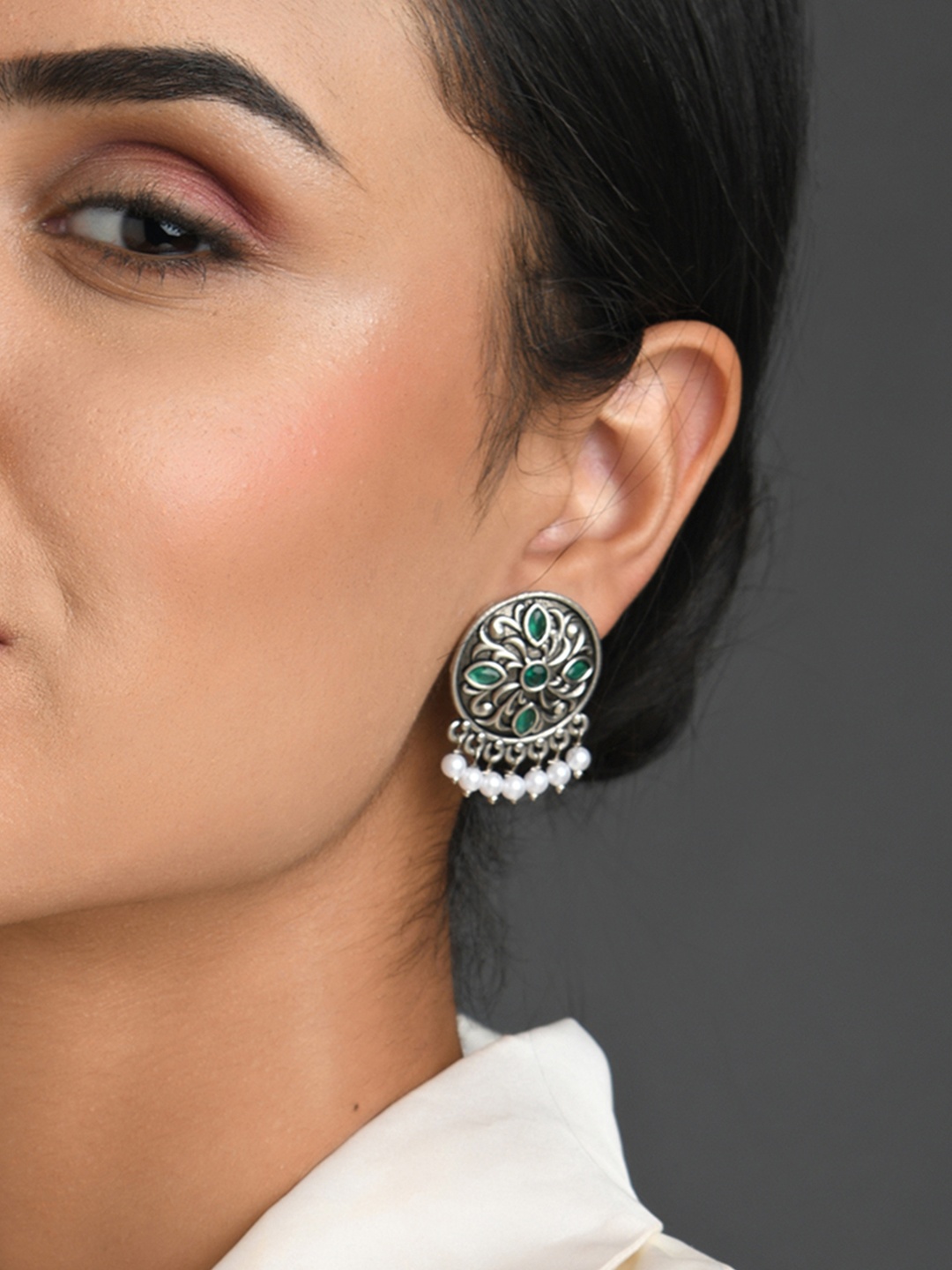 

Fida Green Spherical Studs Earrings