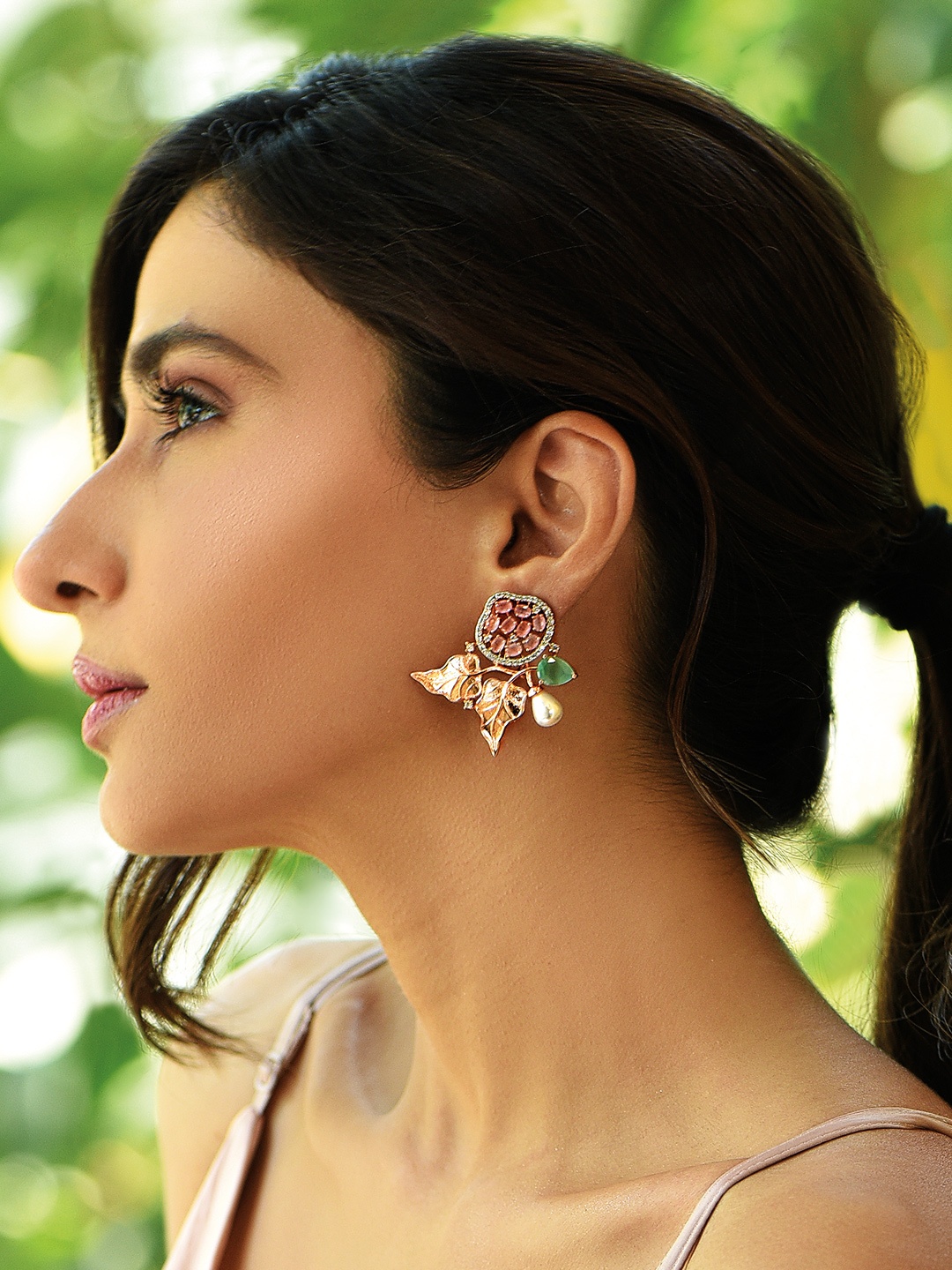 

Fida Pink Floral Studs Earrings