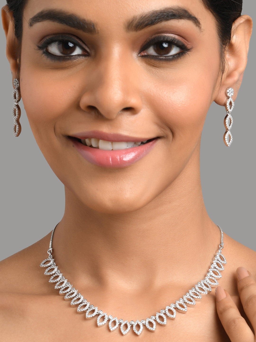 

Fida Rhodium-Plated American Diamond Jewellery Set, Silver