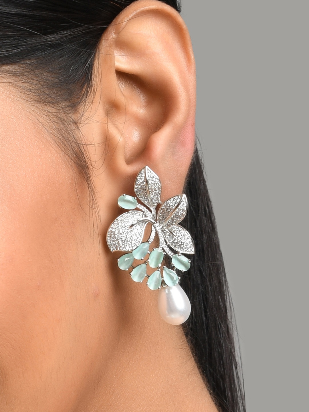 

Fida Blue Floral Drop Earrings