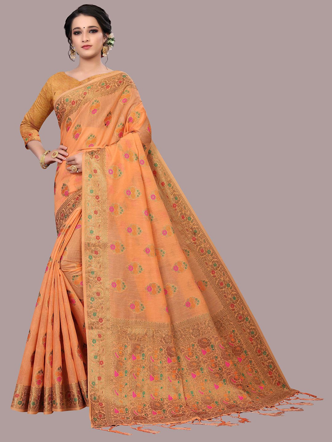 

Mizzific Peach-Coloured & Gold-Toned Woven Design Zari Pure Cotton Chanderi Saree