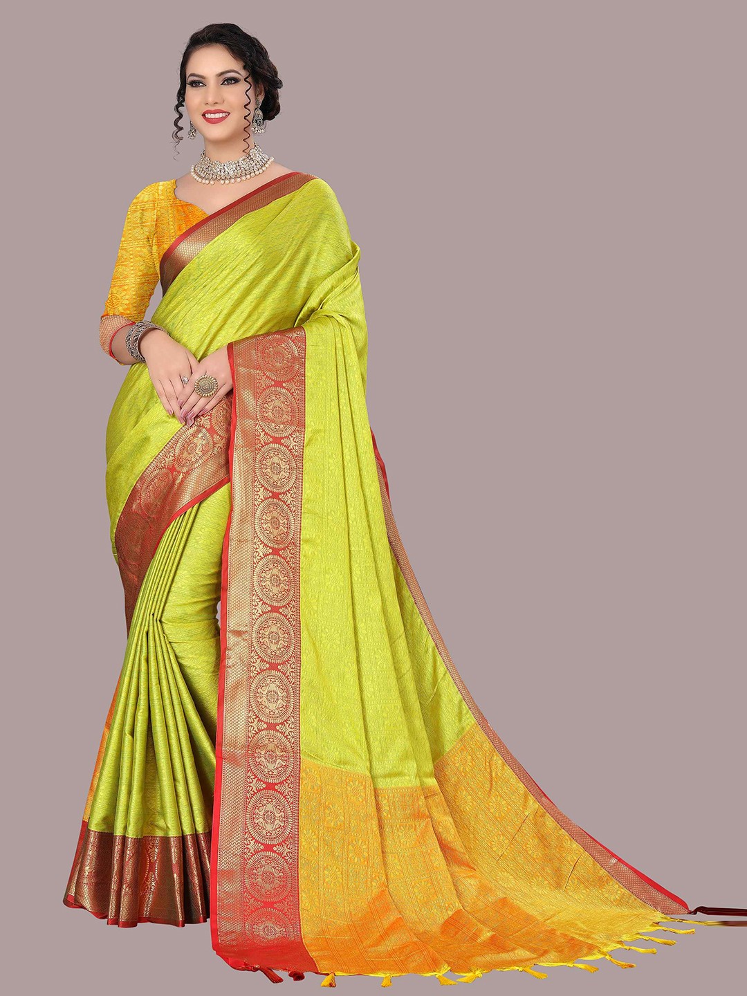 

Mizzific Red & Gold-Toned Woven Design Zari Silk Cotton Kanjeevaram Saree