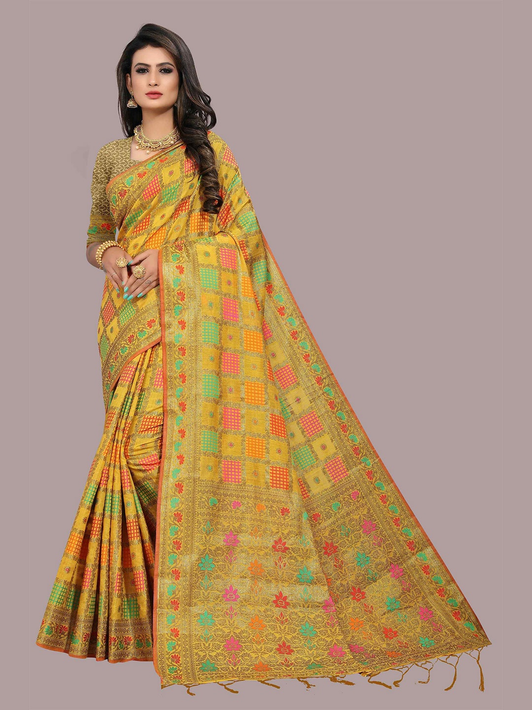 

Mizzific Yellow & Green Floral Zari Pure Cotton Chanderi Saree