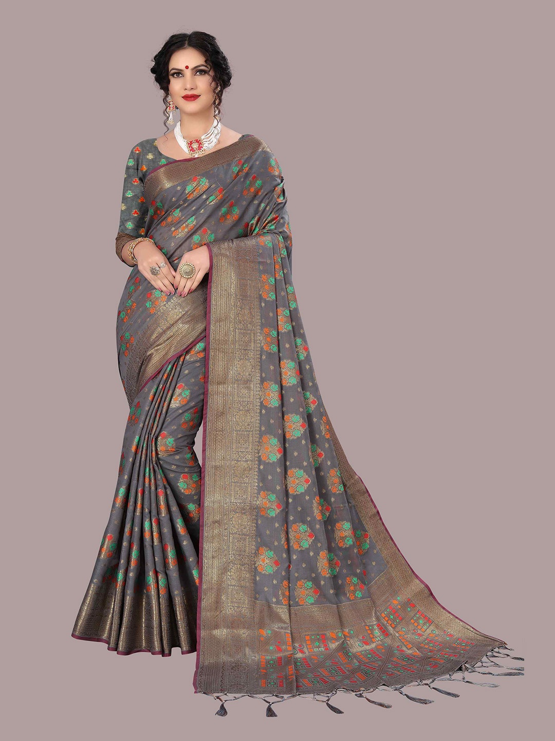 

Mizzific Grey & Gold-Toned Floral Zari Pure Cotton Chanderi Saree