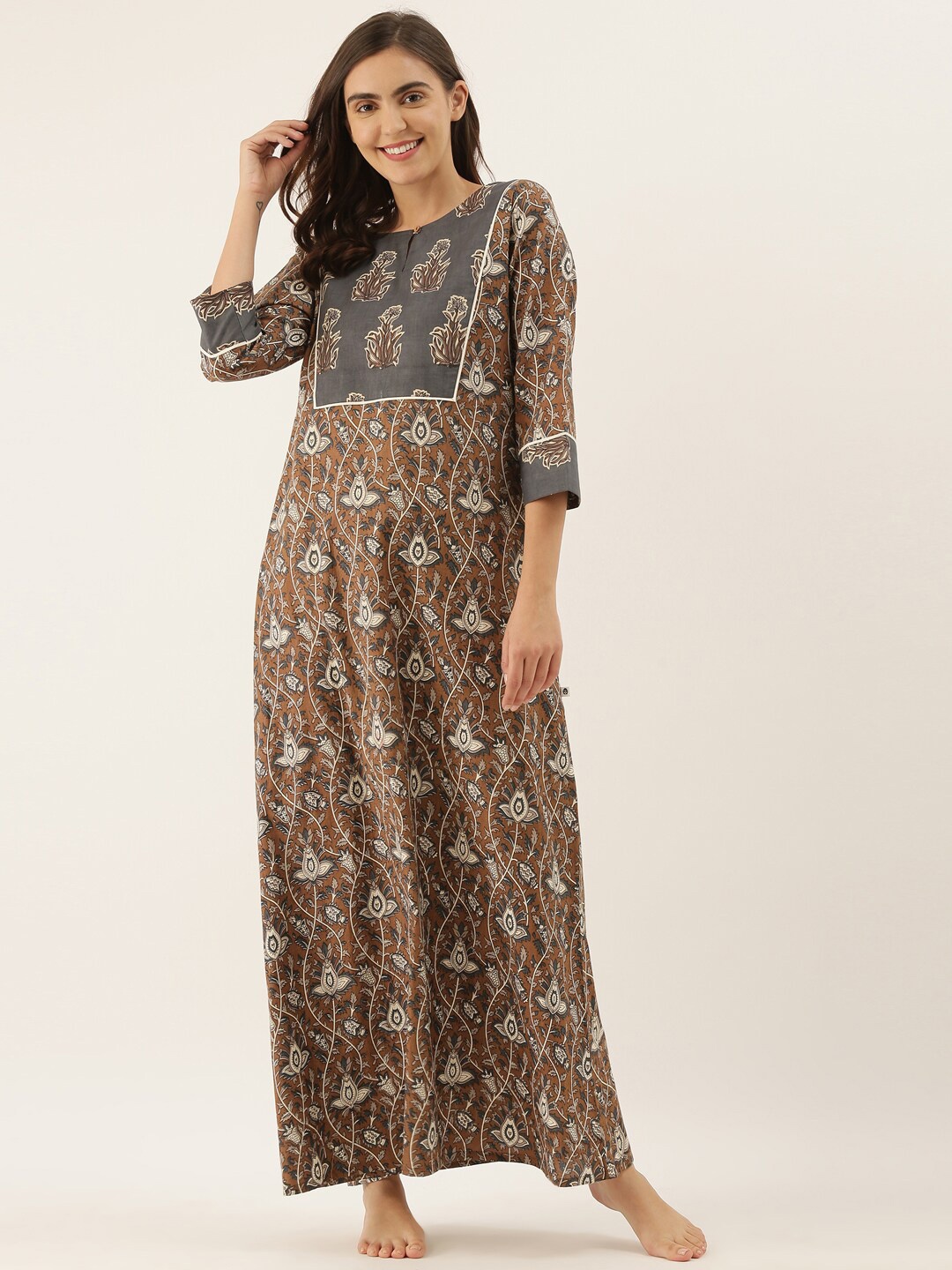 

Bannos Swagger Brown Printed Maxi Nightdress