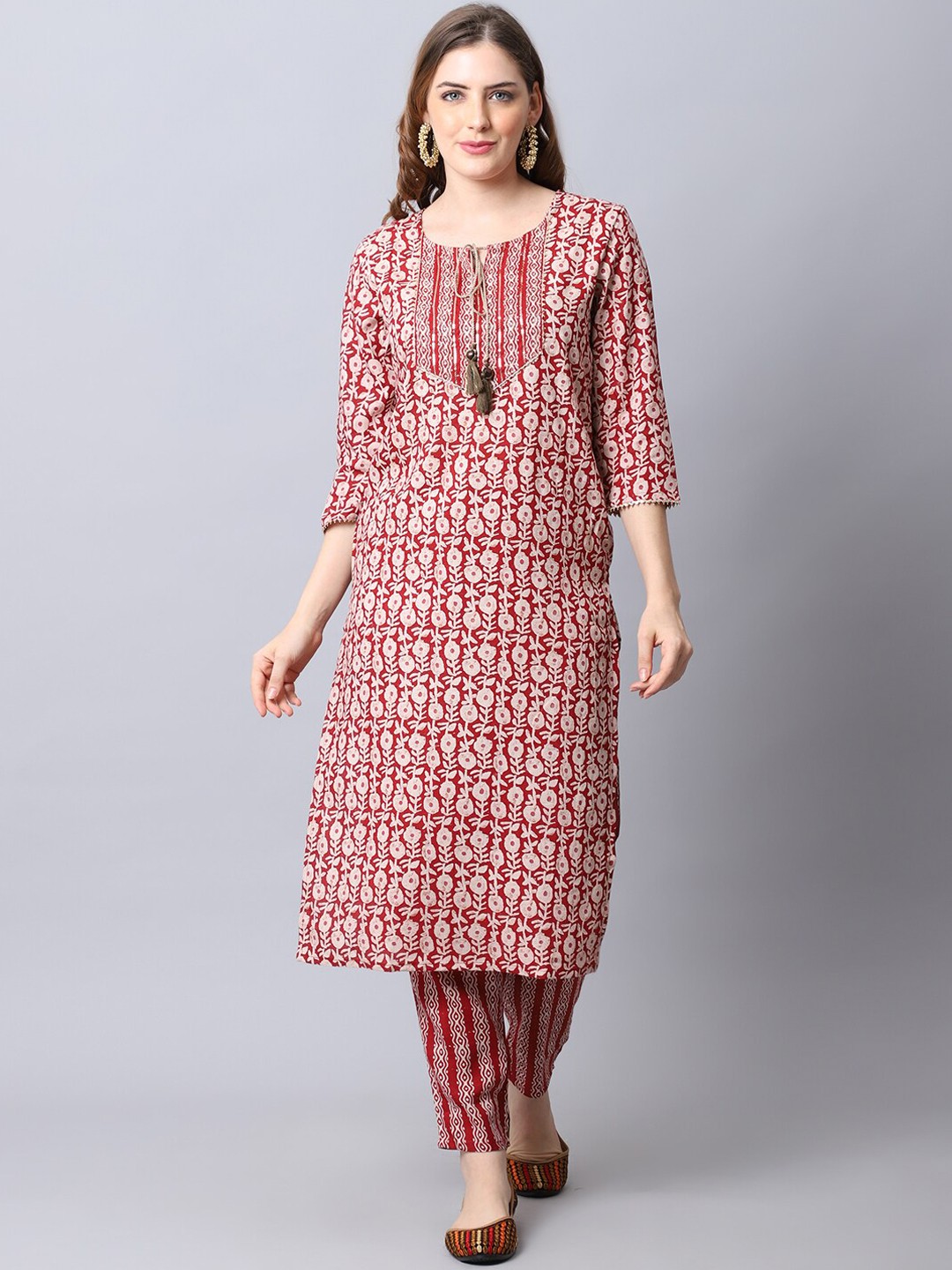 

The Mini NEEDLE Women Maroon Ethnic Motifs Yoke Design Panelled Pure Cotton Kurti with Sharara & With