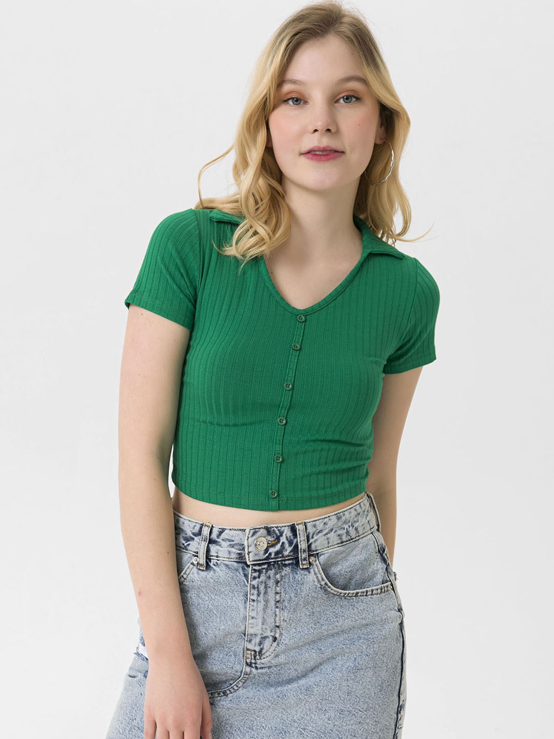 

busem Green Shirt Style Ribbed Crop Top
