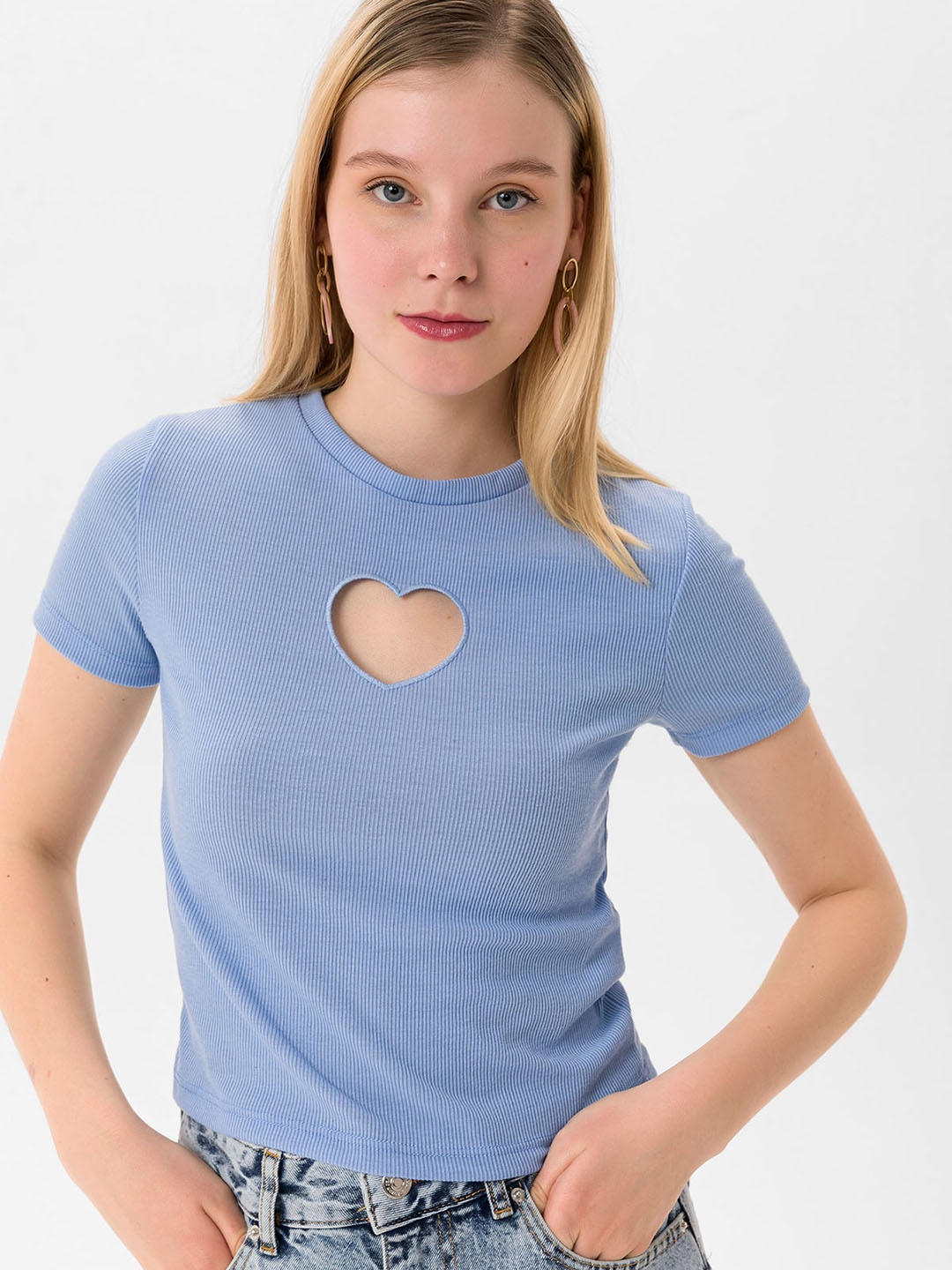 

busem Blue Solid Cut-Out Detail Knitted Top