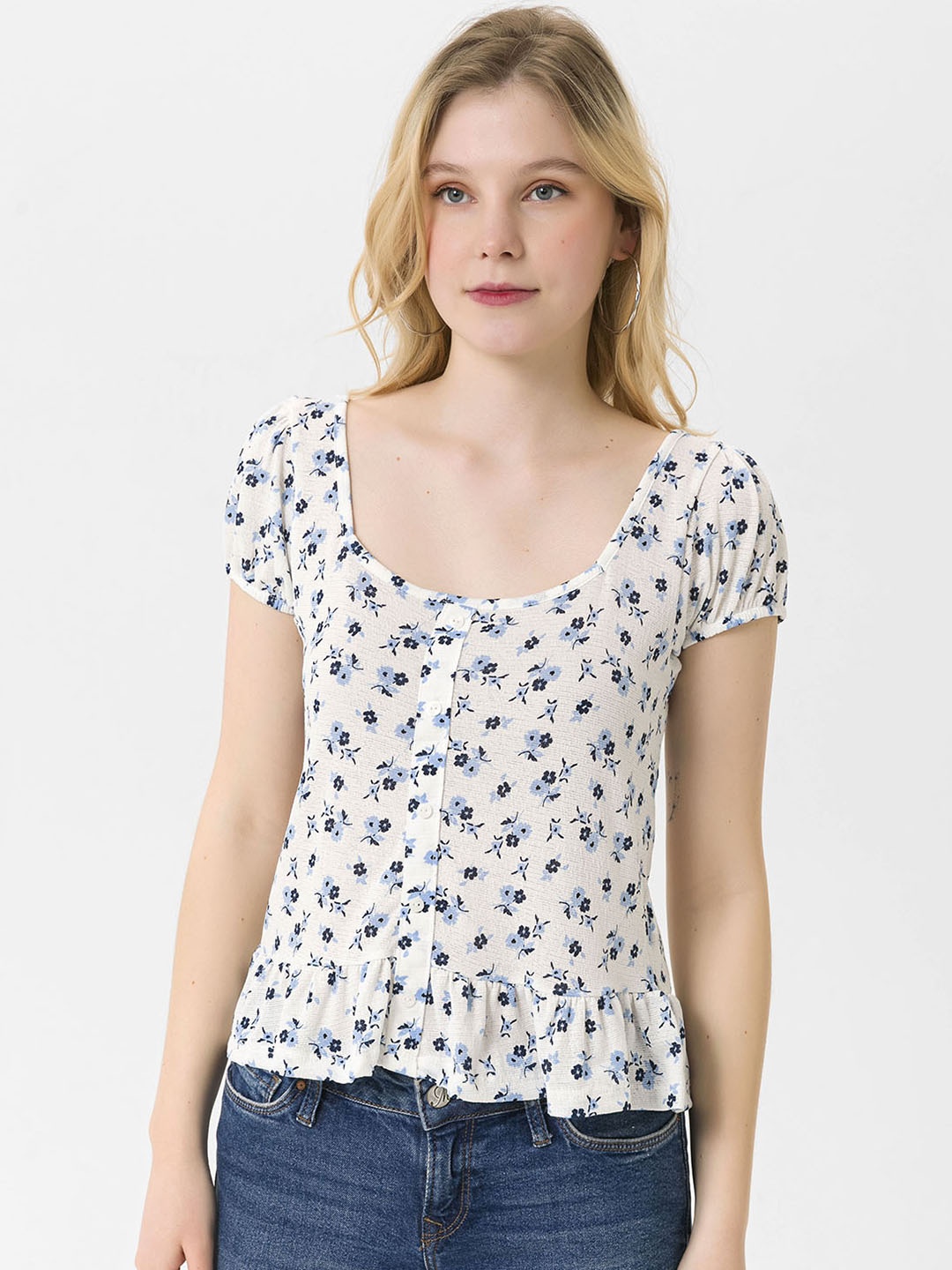 

busem White & Blue Square Neck Floral Print Top