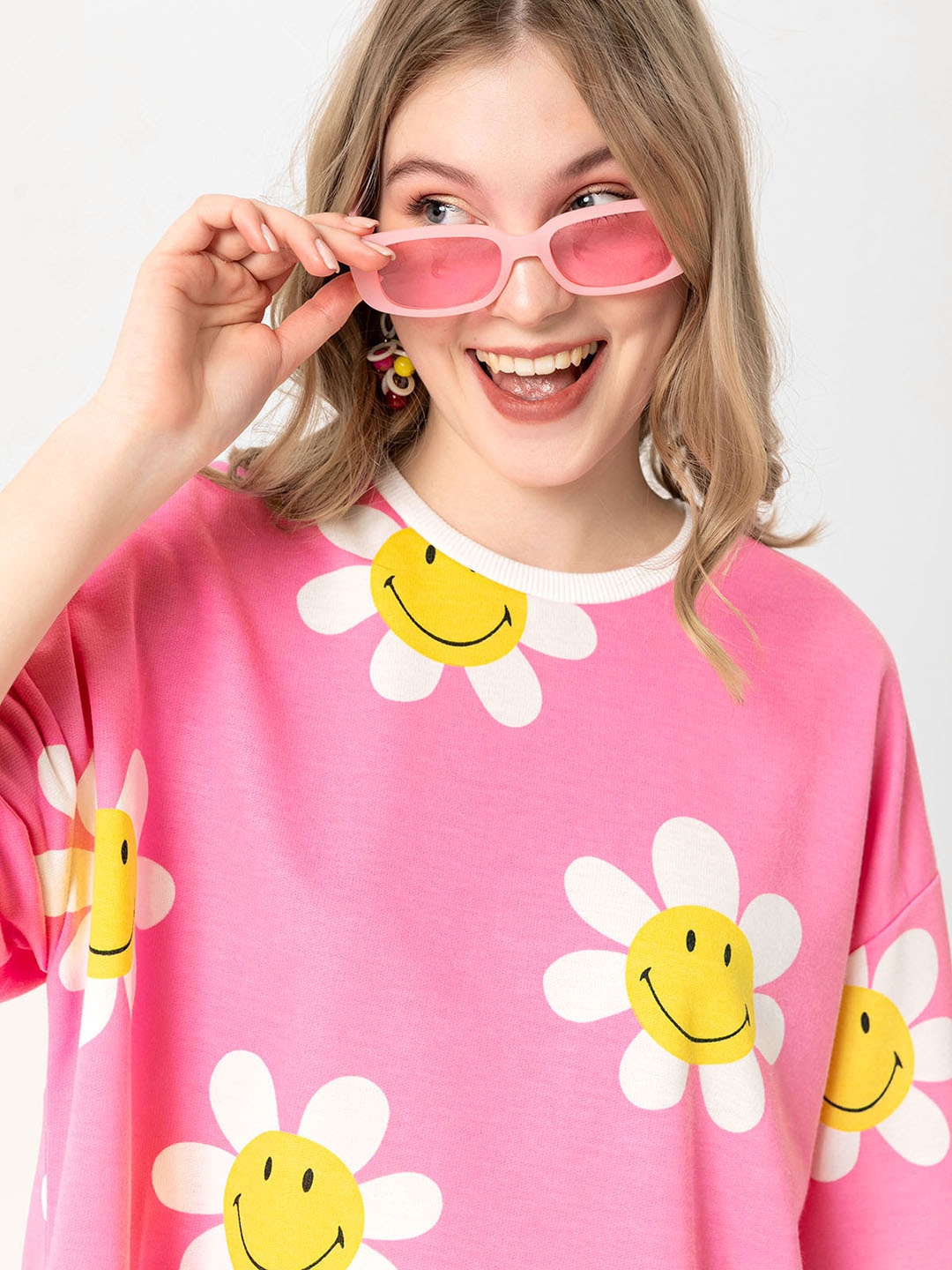 

busem Pink & White Printed Extended Sleeves Top