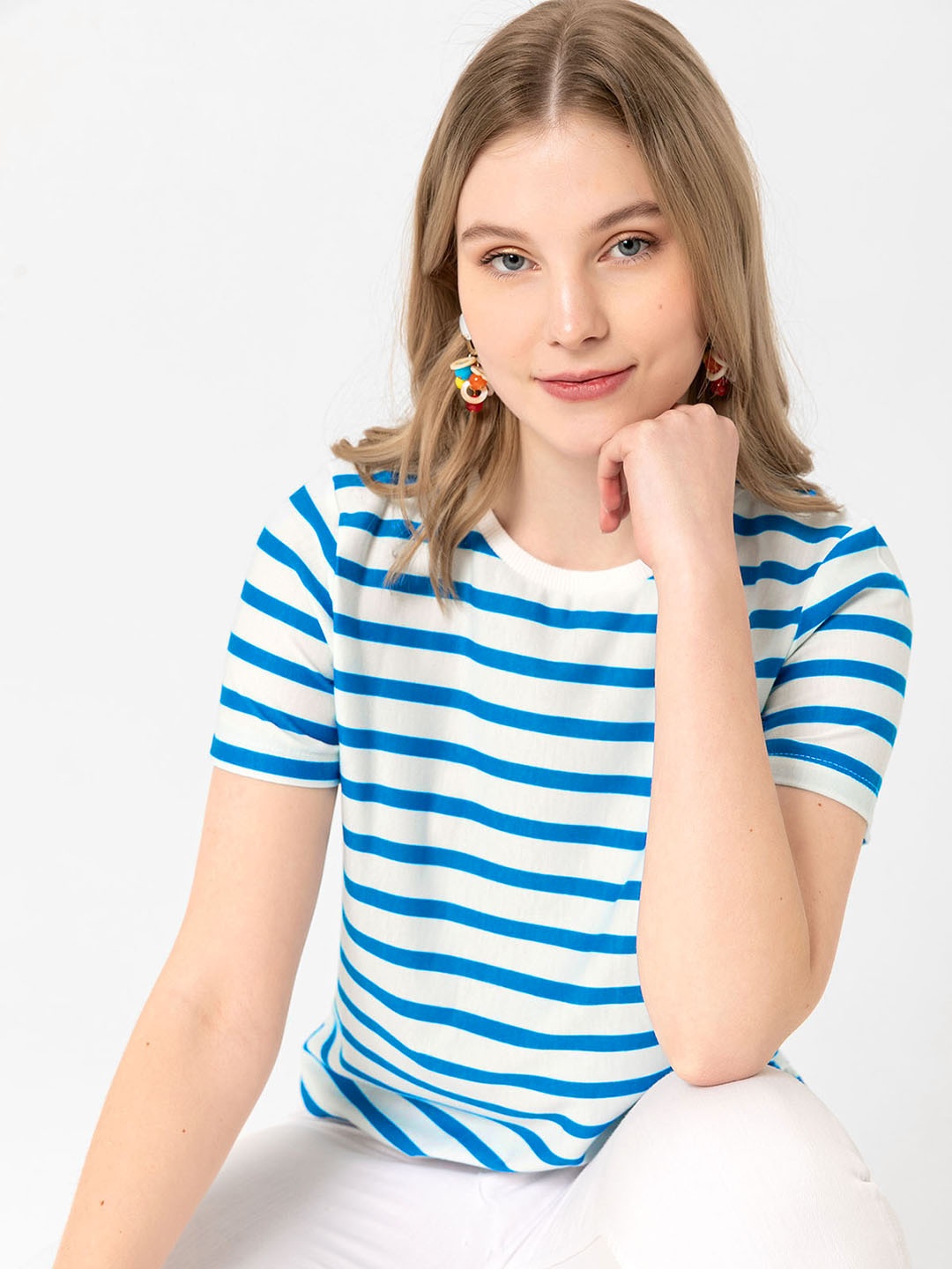 

busem Women Blue & White Striped T-shirt