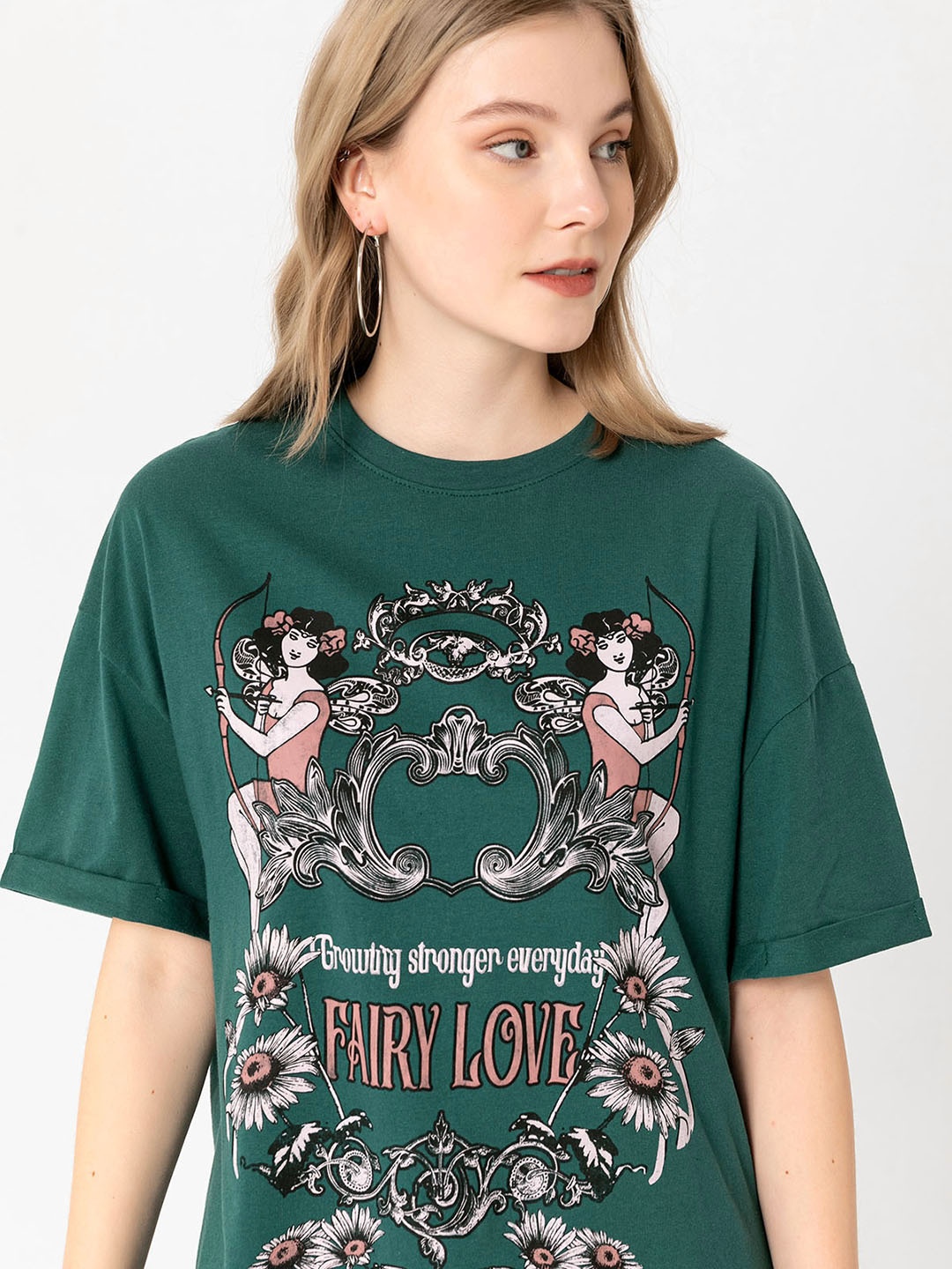 

busem Women Green & Black Printed Pure Cotton T-shirt