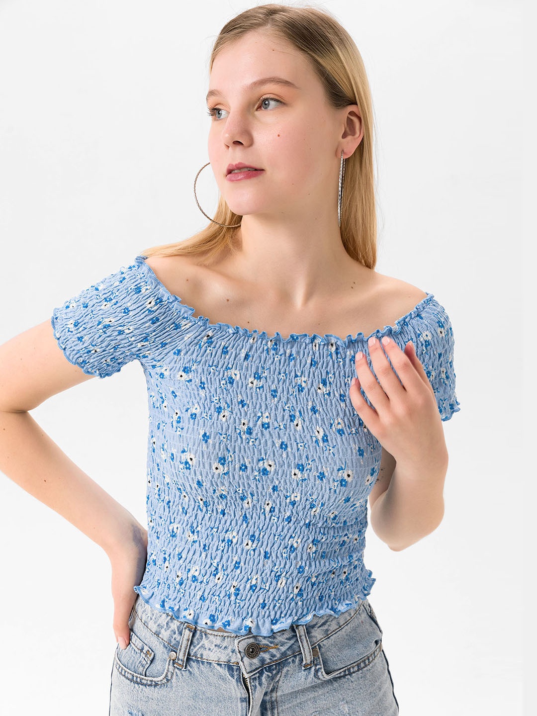 

busem Blue & White Floral Print Off-Shoulder Bardot Top
