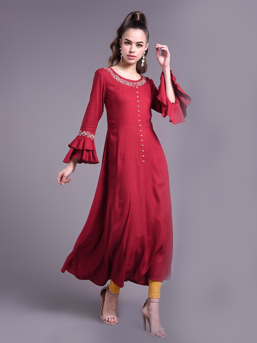 

DORIYA Women Maroon Thread Work Kurta