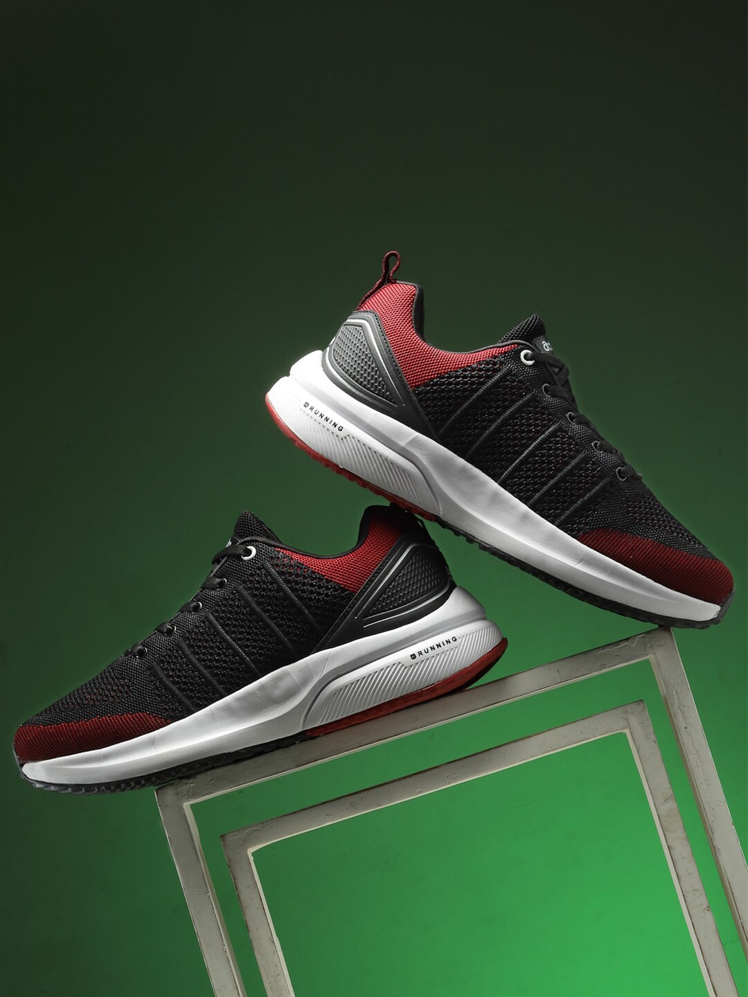 

Action Men Black Mesh Running Shoes