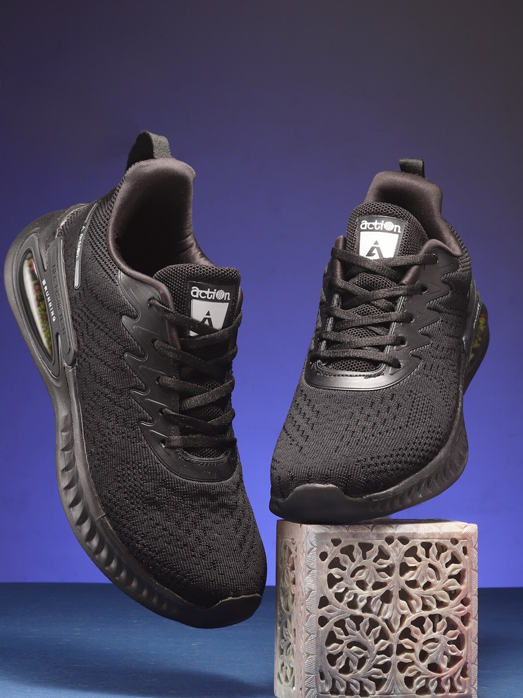 

Action Men Black Mesh Running Shoes