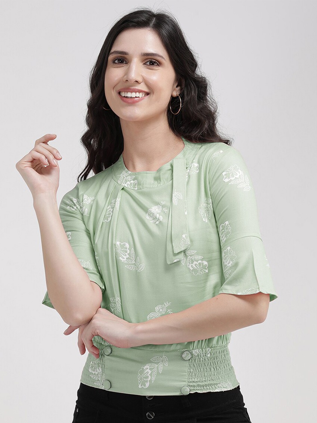 

V2 Value & Variety Green Embellished Print Top