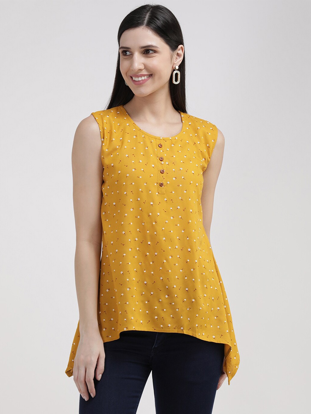 

V2 Value & Variety Mustard Yellow Print Top