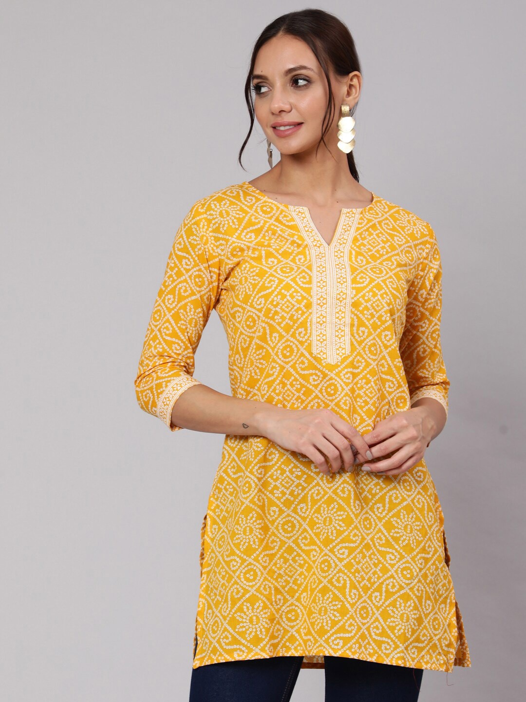 

Nayo Yellow & White Printed Tunic