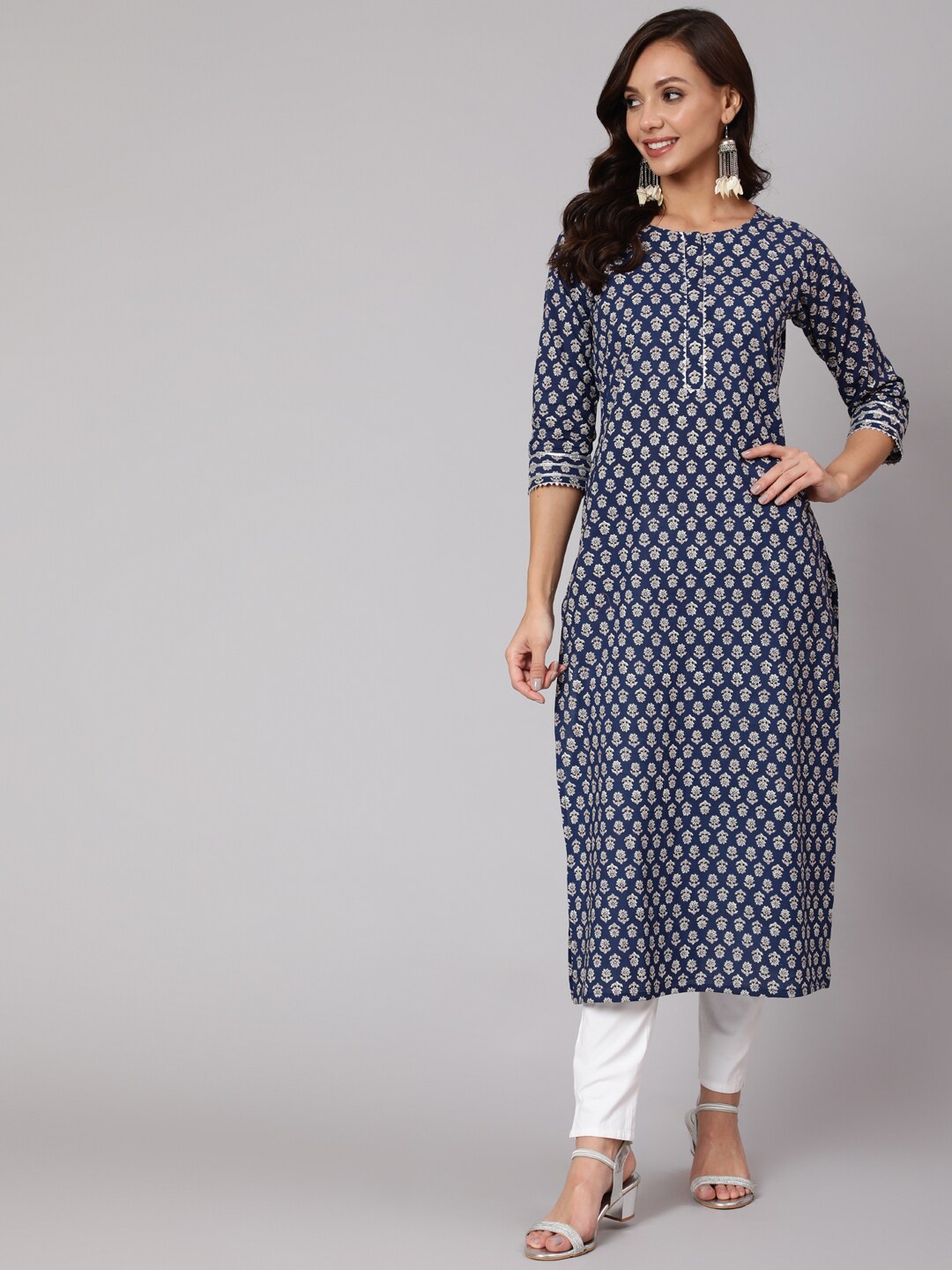 

Nayo Women Blue Ethnic Motifs Printed Keyhole Neck Flared Sleeves Thread Work Kurta