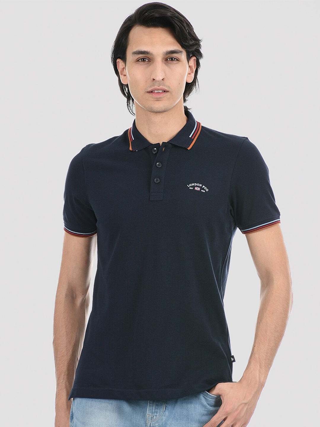 

LONDON FOG Men Navy Blue V-Neck Drop-Shoulder Sleeves Applique T-shirt