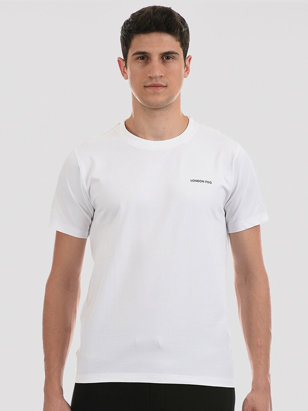 

LONDON FOG Men White T-shirt
