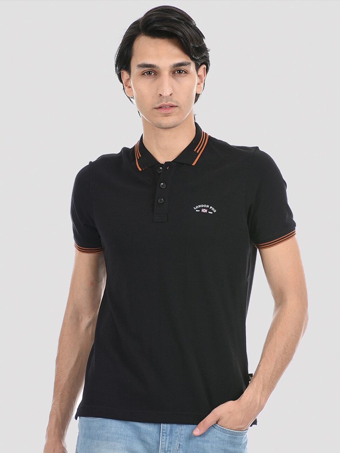 

LONDON FOG Men Black T-shirt