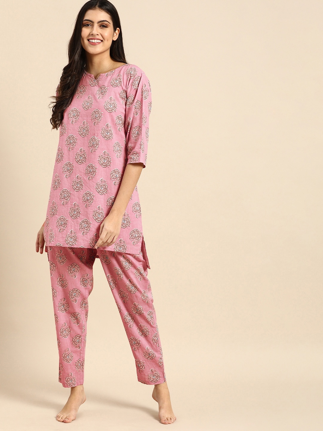 

Clt s Women Peach-Coloured & Blue Printed Pure Cotton Pyjamas Set
