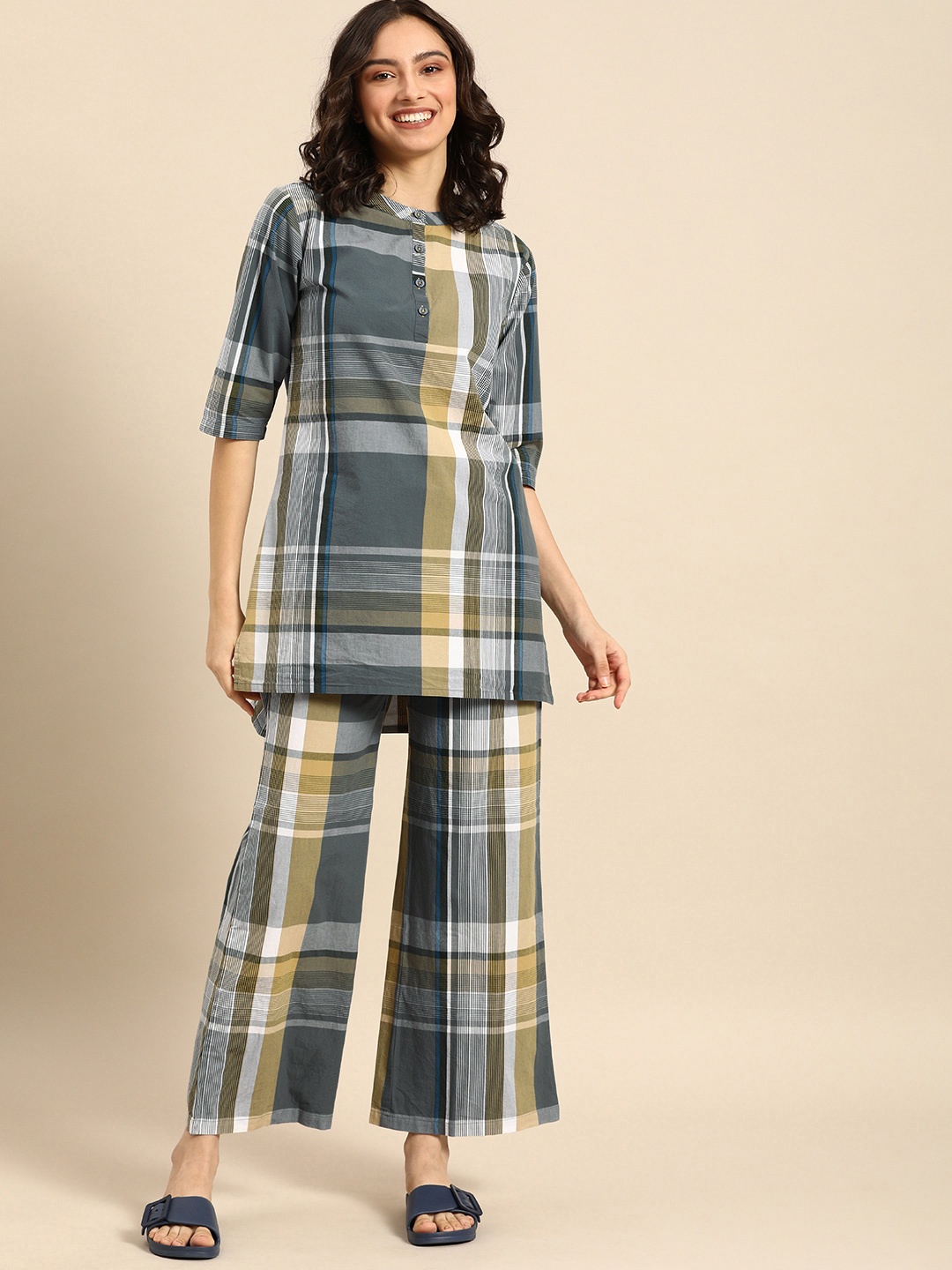 

Clt s Women Charcoal & Yellow Checked Pure Cotton Pyjamas Set