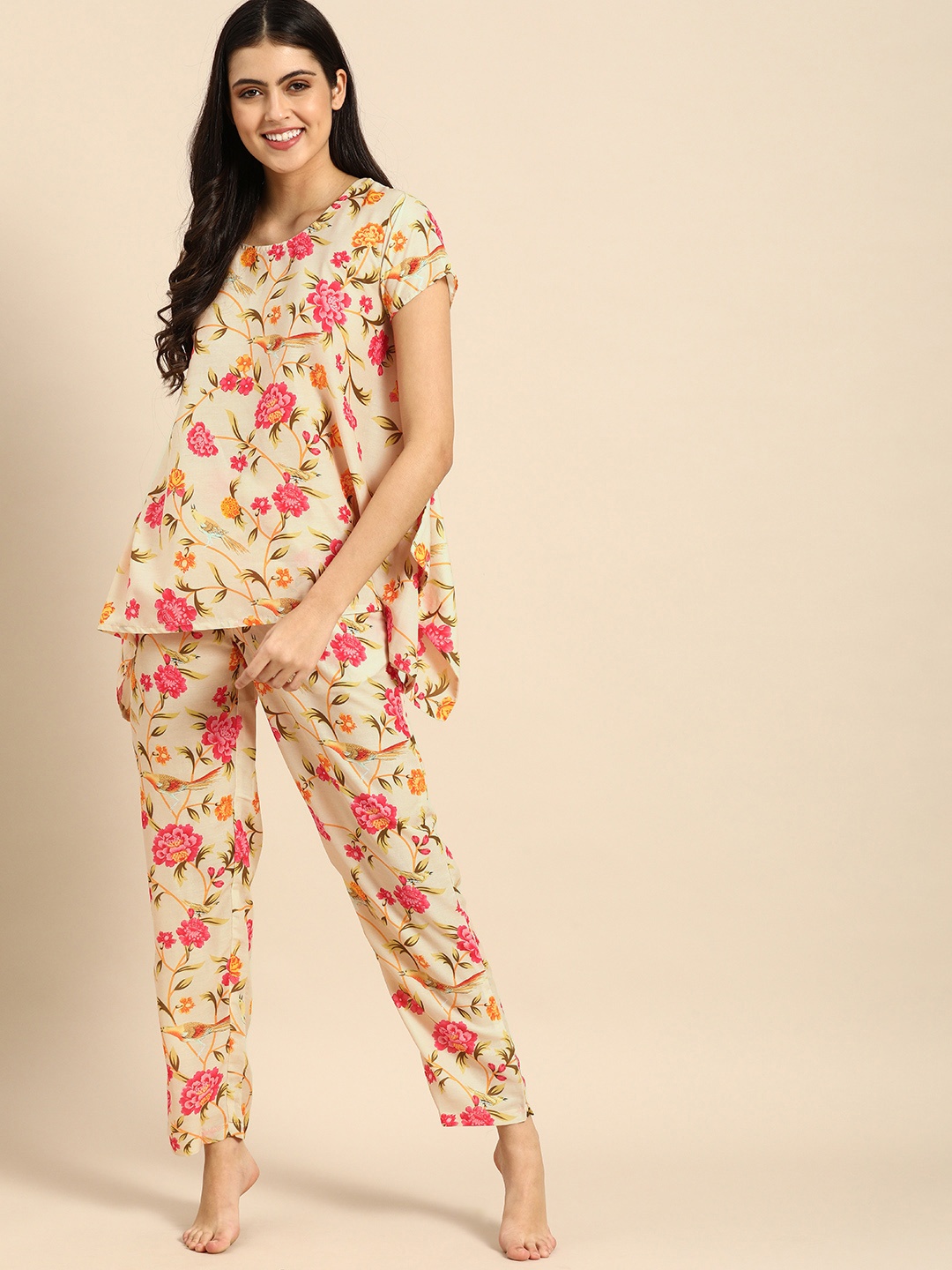 

Clt s Women Cream-Coloured & Pink Printed Pyjamas Set