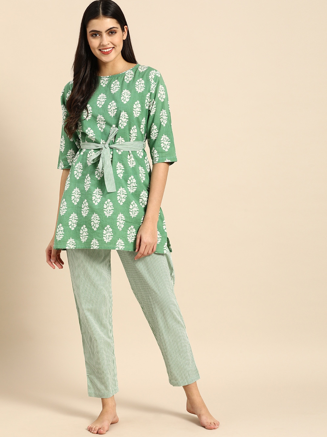 

Clt s Women Green & White Printed Cotton Night suit