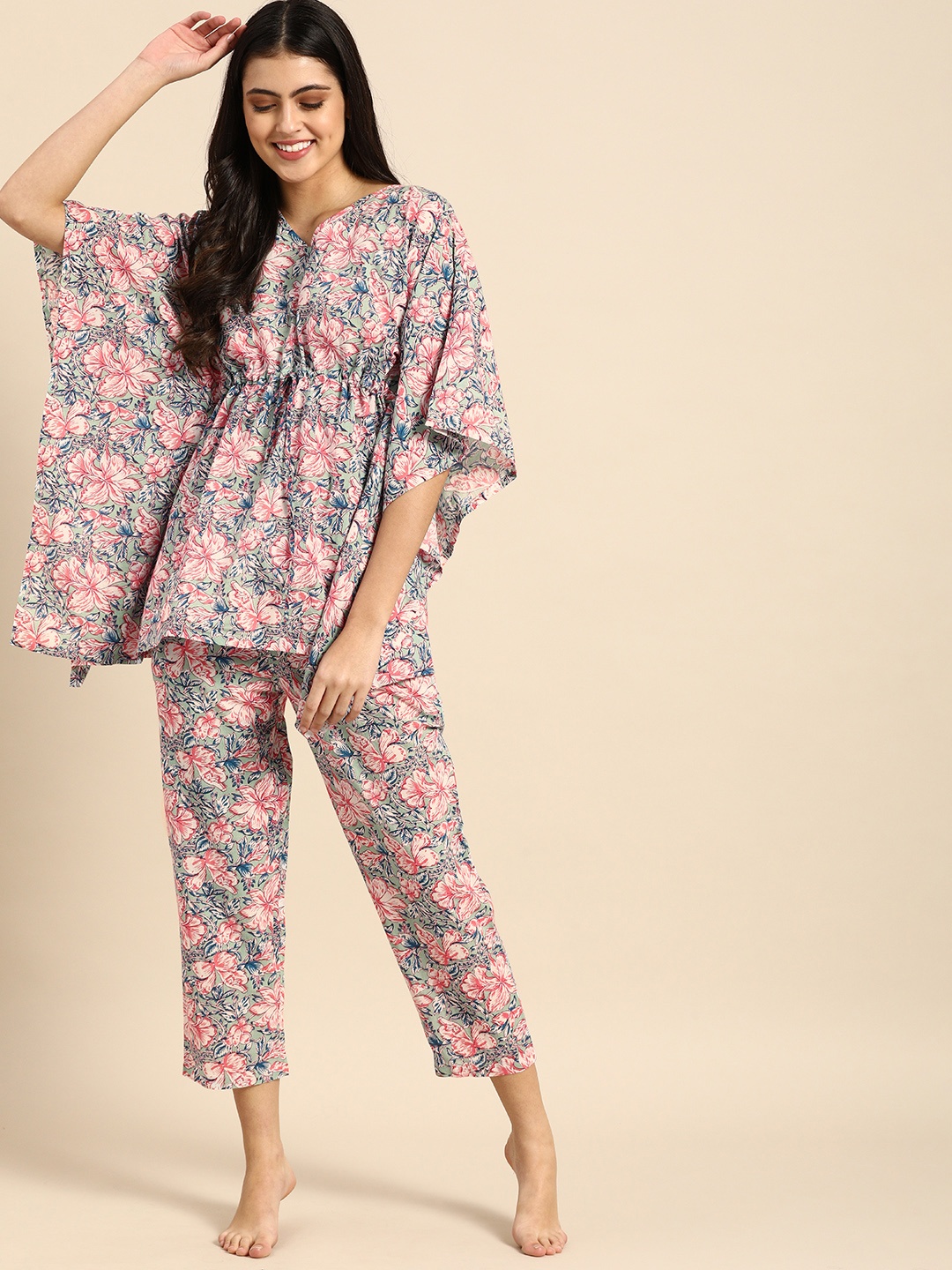

Clt s Women Green & Pink Printed Pure Cotton Pyjamas Set