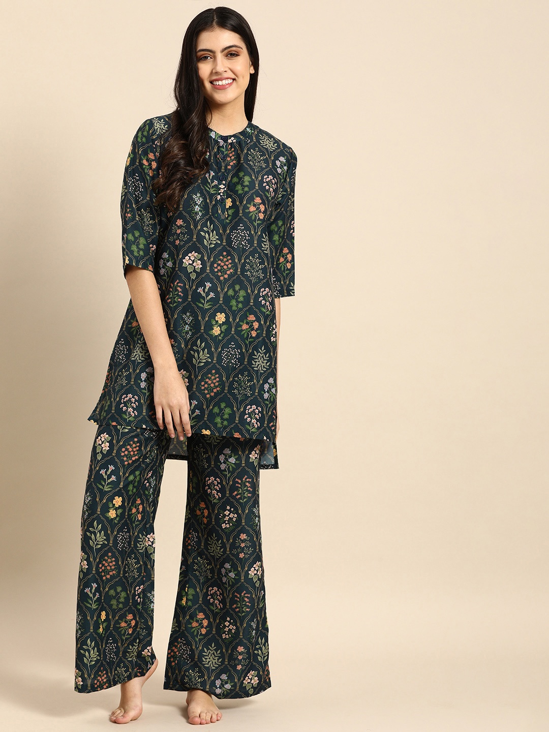 

Clt s Women Teal & Green Printed Pyjamas Set