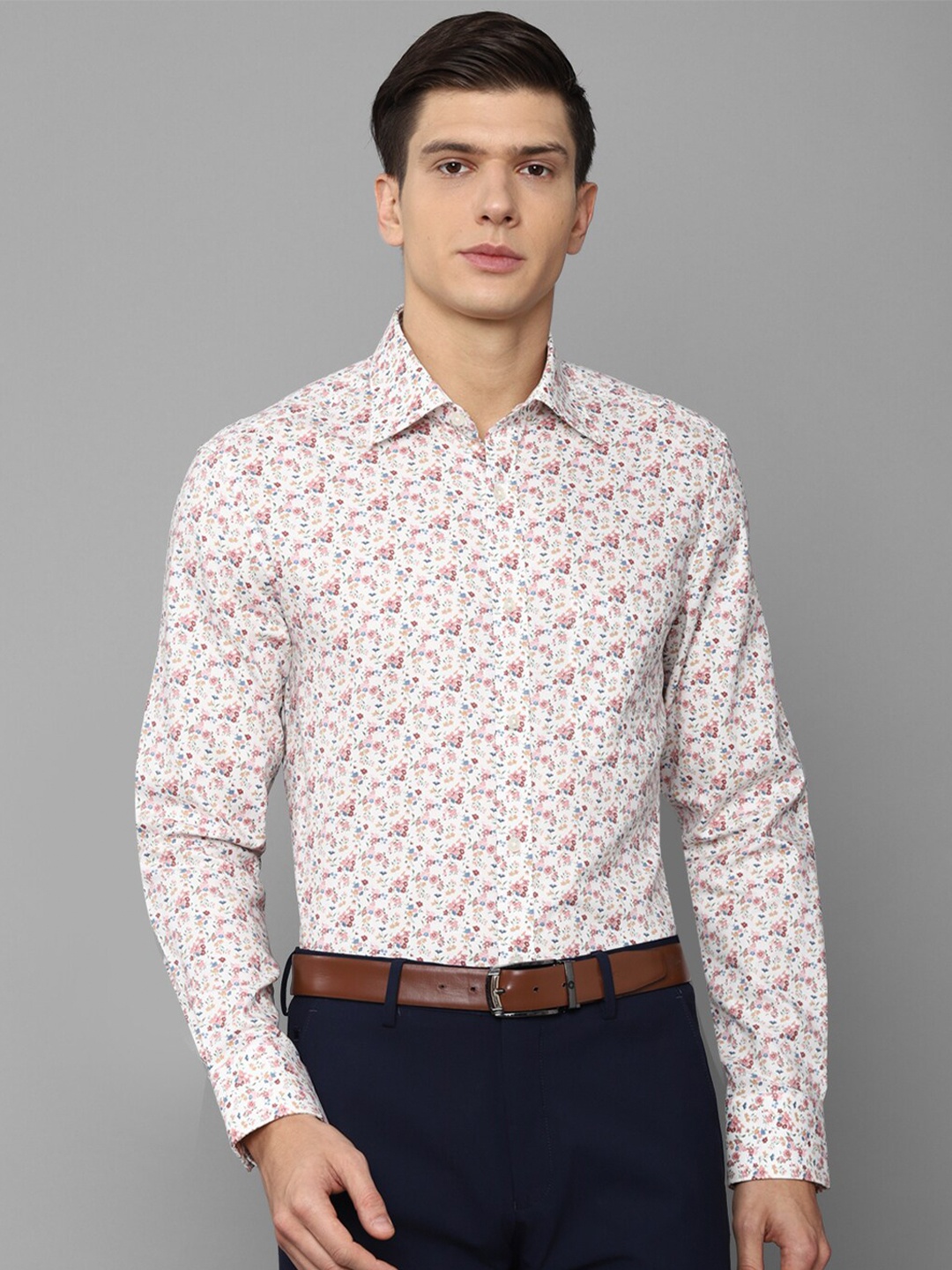 

Louis Philippe Men White Floral Printed Formal Shirt